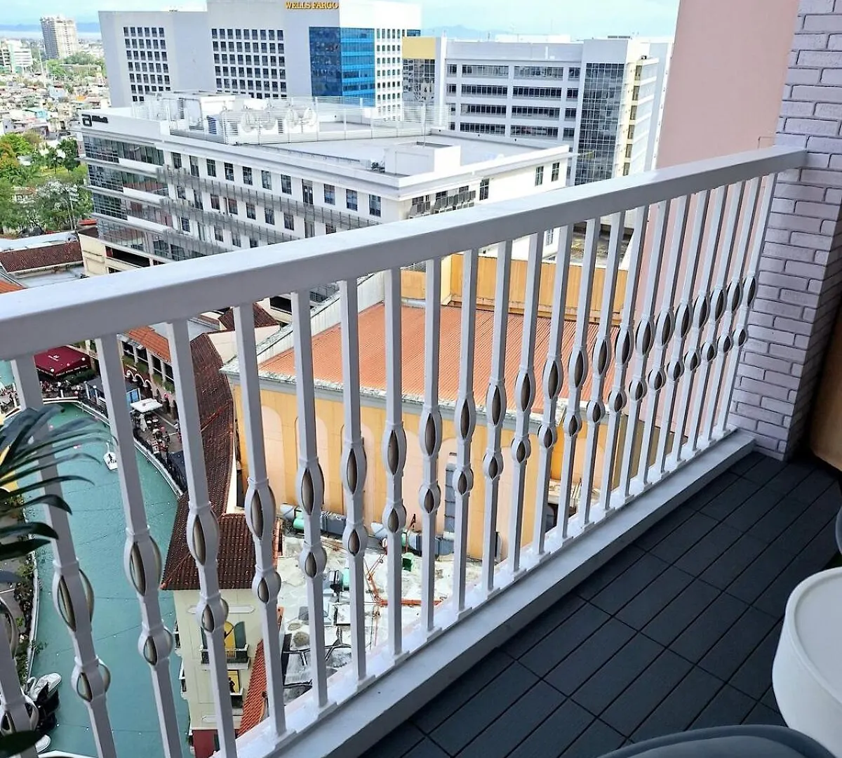 Apartment Luxury Coastal, Grand Canal View Manila
